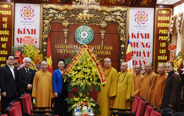 Chủ tịch Quốc hội chúc mừng GHPGVN Phật đản PL 2563-DL2019