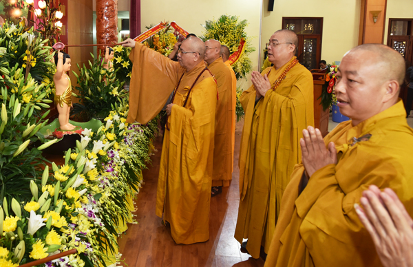 Hà Nội: Đại lễ Phật Đản PL. 2563 – DL. 2019 tại chùa Quán sứ