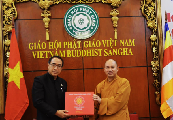Hà Nội: Đại sứ Đặc mệnh Toàn quyền Vương quốc Thái Lan tại Việt Nam Tanee Sangrat đến chào xã giao GHPGVN