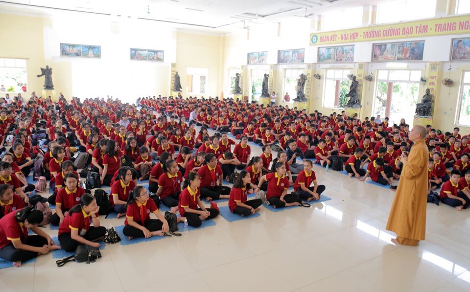 Nghệ An: Khóa tu học trải nghiệm cho 600 học sinh cấp 2 tại chùa Chí Linh huyện Yên Thành