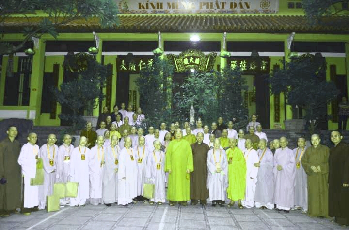 Hà Nội: Phân ban Ni giới TƯ đỉnh lễ chư Tôn đức lãnh đạo GHPGVN