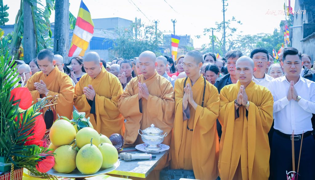 Nam Định: Đại lễ đúc tượng Phật Bổn Sư Thích Ca bằng đồng nguyên khối nặng gần một tấn tại chùa Tịnh Quang