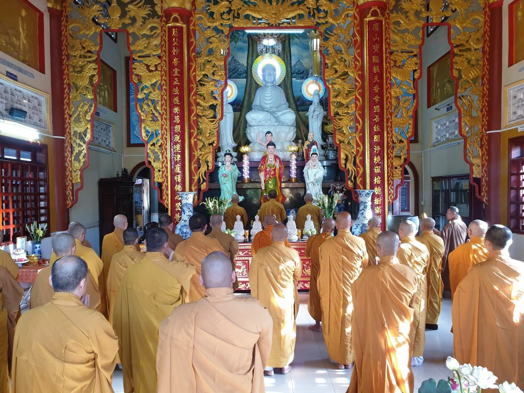 Sóc Trăng: Chư Tôn đức Tăng trong tỉnh Bố tát tập trung tại chùa Khánh Sơn