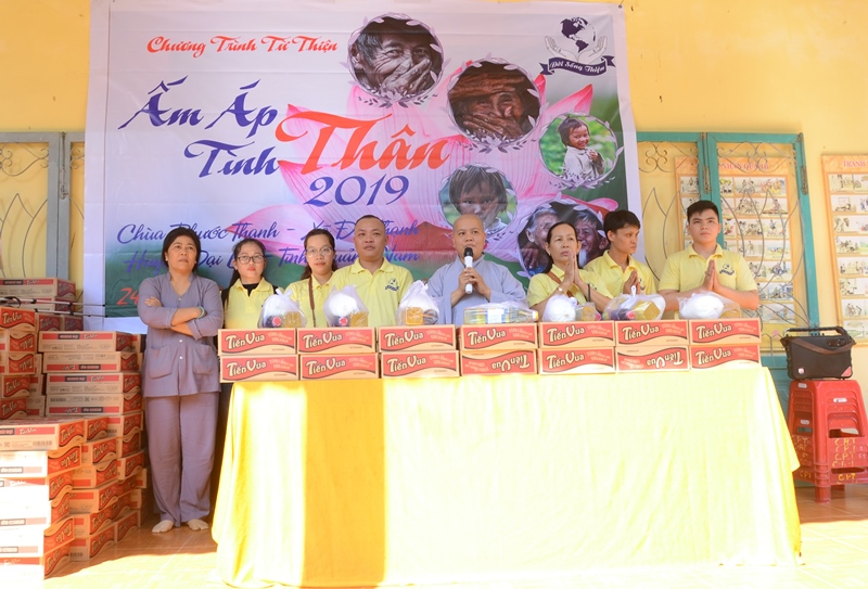 Quảng Nam: Chương trình “Ấm áp tình thân” tại chùa Phước Thạnh