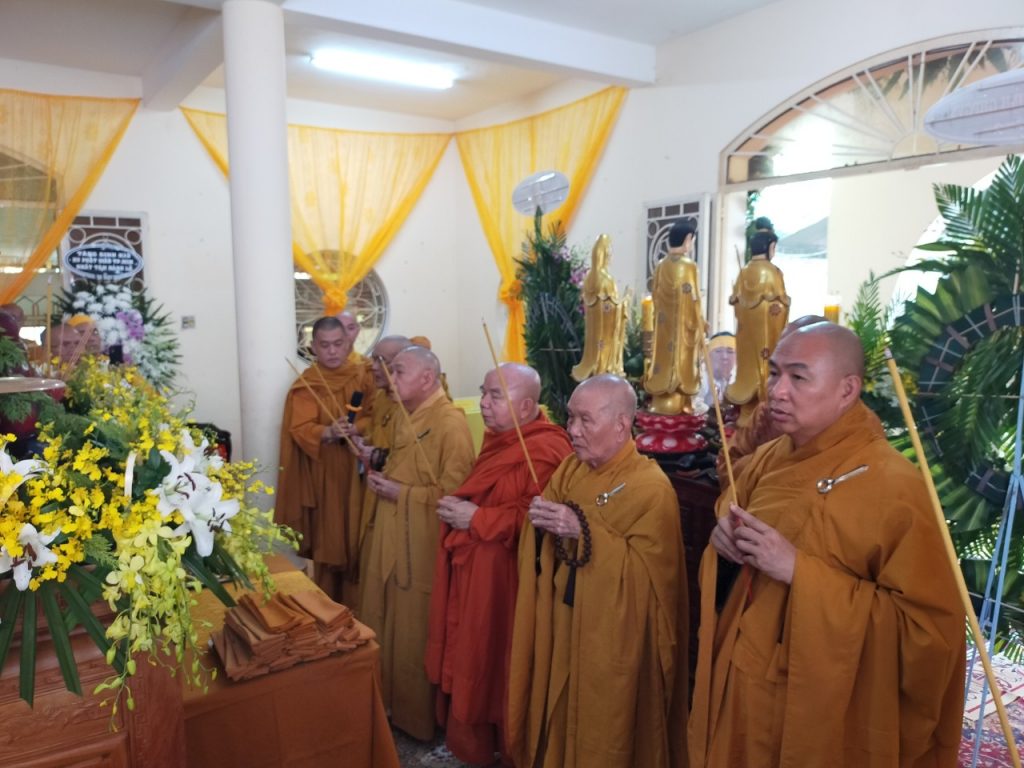 Sóc Trăng: Trung ương Giáo hội Phật giáo Việt Nam viếng Tang lễ HT.Thích Giác Thuận