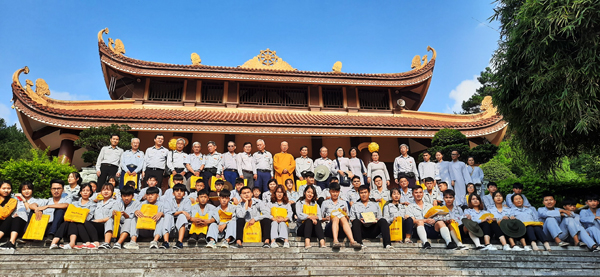 Đoàn Phân ban Gia đình Phật tử Việt Nam thăm viếng tổ đình, tự viện phía Bắc ngày thứ 3