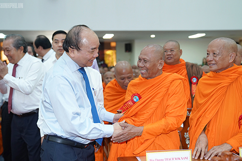 Thủ tướng Nguyễn Xuân Phúc chúc Tết Chôl Chnăm Thmây