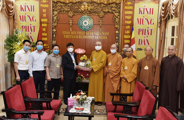 Hà Nội: Đoàn Quốc Hội chúc mừng lãnh đạo Trung ương GHPGVN nhân dịp Phật đản PL.2564 – DL. 2020