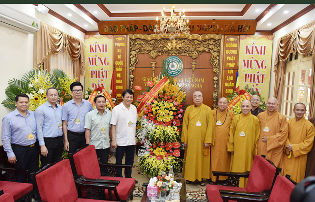 Hà Nội: Lãnh đạo Bộ Công an chúc mừng GHPGVN và các Tăng Ni, Phật tử nhân dịp Đại lễ Phật đản PL. 2564 – DL. 2020