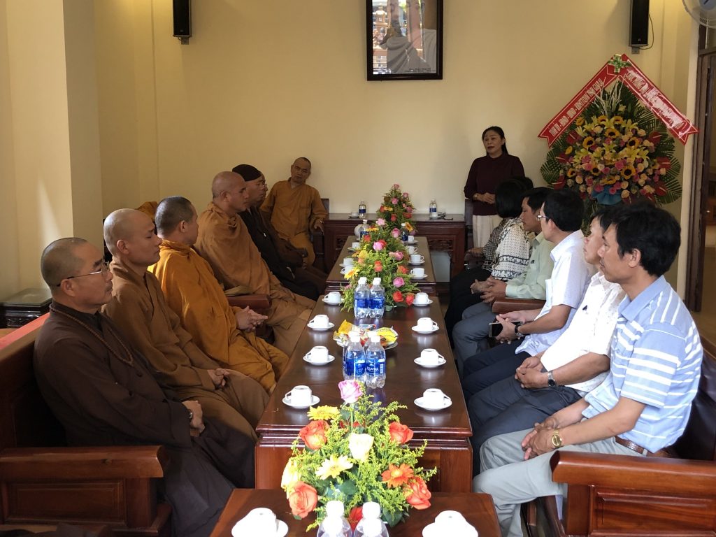Gia Lai: Lãnh đạo Chính quyền tỉnh, thành phố thăm và chúc mừng Phật đản PL.2564