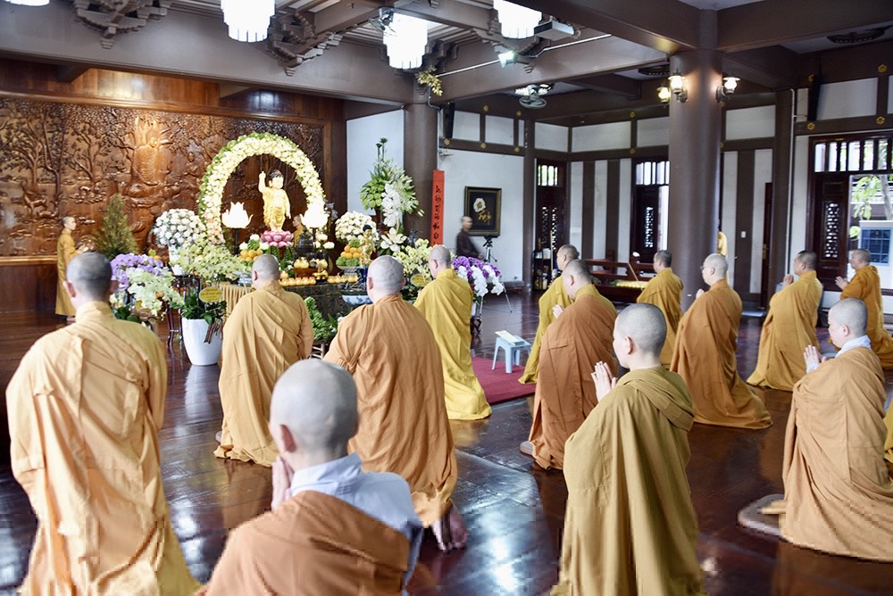 Ban Văn hóa PG TP. HCM Long trọng tổ chức Lễ Tắm Phật PL. 2564 – DL.2020