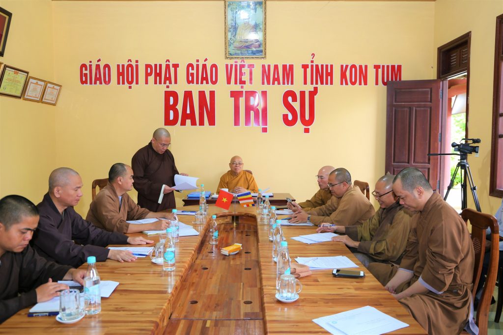 Kon Tum: Ban Trị sự GHPGVN tỉnh tổ chức phiên họp thường kỳ tại chùa Huệ Chiếu