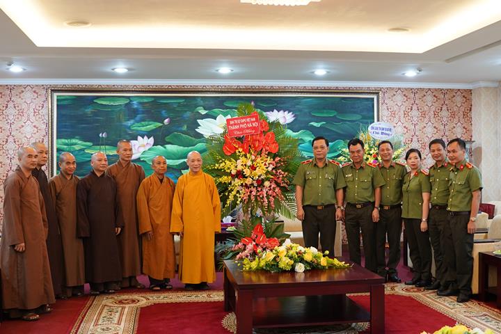 BTS GHPGVN TP. Hà Nội thăm và chúc mừng Công an TP. Hà Nội nhân kỷ niệm 75 năm ngày truyền thống CAND Việt Nam