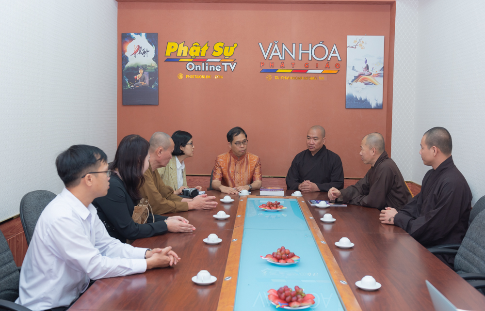 Tổng Lãnh sự quán Thái Lan gặp gỡ Ban Biên tập Tạp chí Văn hoá Phật giáo