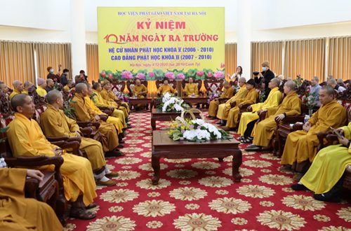 Hà Nội: Lễ tri ân kỷ niệm 10 năm tốt nghiệp của Tăng ni sinh Khóa V Học viện Phật giáo Việt Nam tại Hà Nội.