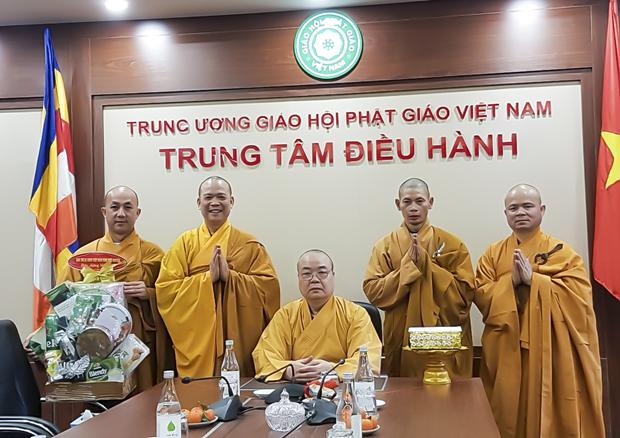 Thường trực Ban Trị sự Phật giáo Thái Nguyên khánh tuế Chư Tôn Giáo phẩm Trung ương GHPGVN