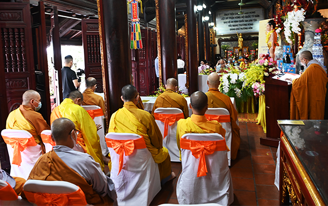 BTS GHPGVN quận Tây Hồ cử hành Đại lễ Phật đản PL 2565 – DL 2021.