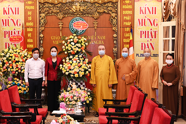 Thủ tướng Chính phủ tặng lẵng hoa chúc mừng Phật đản Phật lịch 2565 – DL. 2021