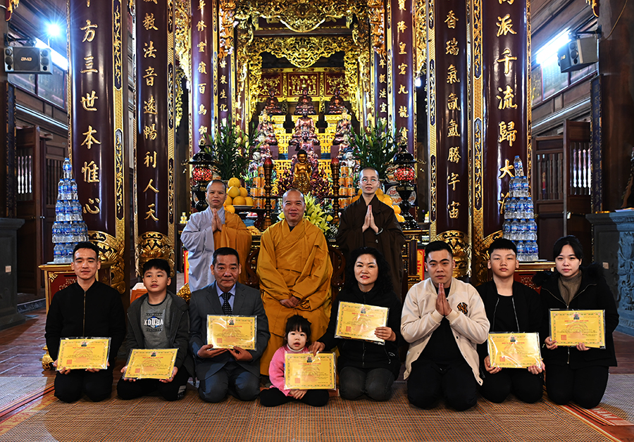 Lễ Quy Y tại chùa Linh Đường- Phường  Hoàng Liệt – Quận Hoàng Mai . Tp Hà Nội