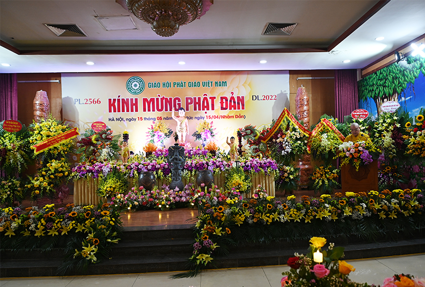 Hà Nội; Đại lễ Kính mừng Phật đản PL.2566 – DL. 2022 tại Chùa Quán Sứ.
