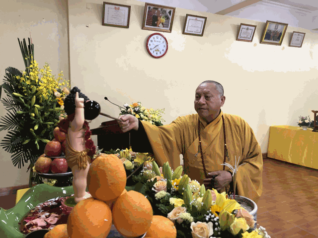 Hà Nội: Đại lễ Phật đản Chùa Liên Phái PL.2566