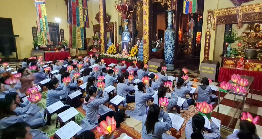 Hà Nội: CLB TTN Phật tử chùa Quán Sứ tổ chức Lễ khánh đản Phật A Di Đà