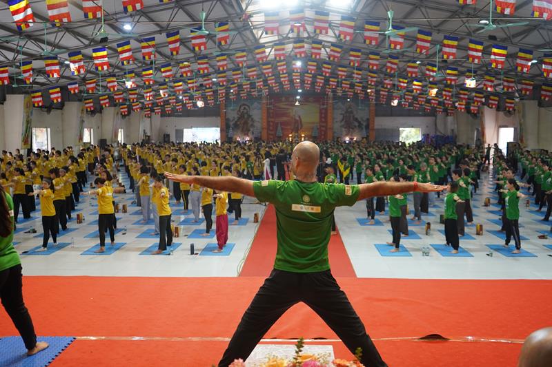 Hà Nội : Ngày quốc tế Yoga lần thứ 9