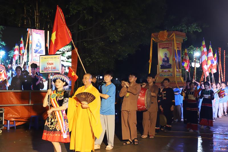 Hà Nội: Chùm ảnh Lễ diễu hành “Hào khí Thăng Long” lần II tại chùa Khai Nguyên
