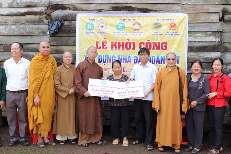 Đắk Lắk: Phân ban PTDT TƯ khởi công xây dựng nhà đại đoàn kết