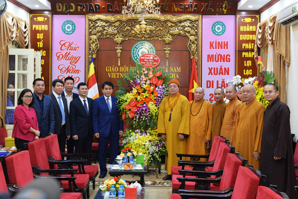 Hà Nội: Chủ tịch UBND TP Hà Nội Nguyễn Đức Chung  đến thăm, chúc Tết Giáo Hội Phật Giáo Việt Nam