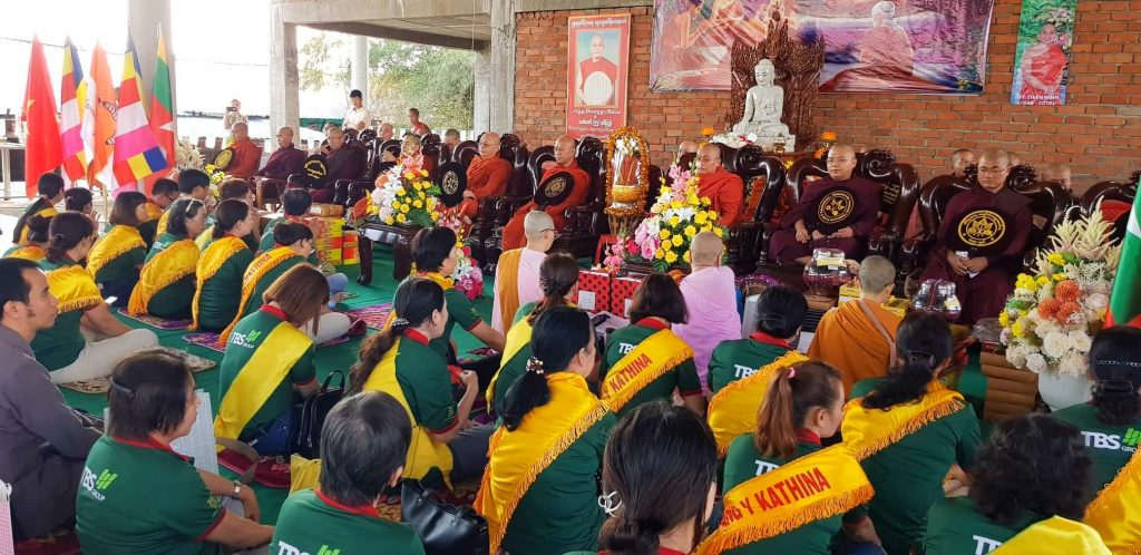 Myanmar: Lễ dâng y Kathina tại chùa Đại Phước
