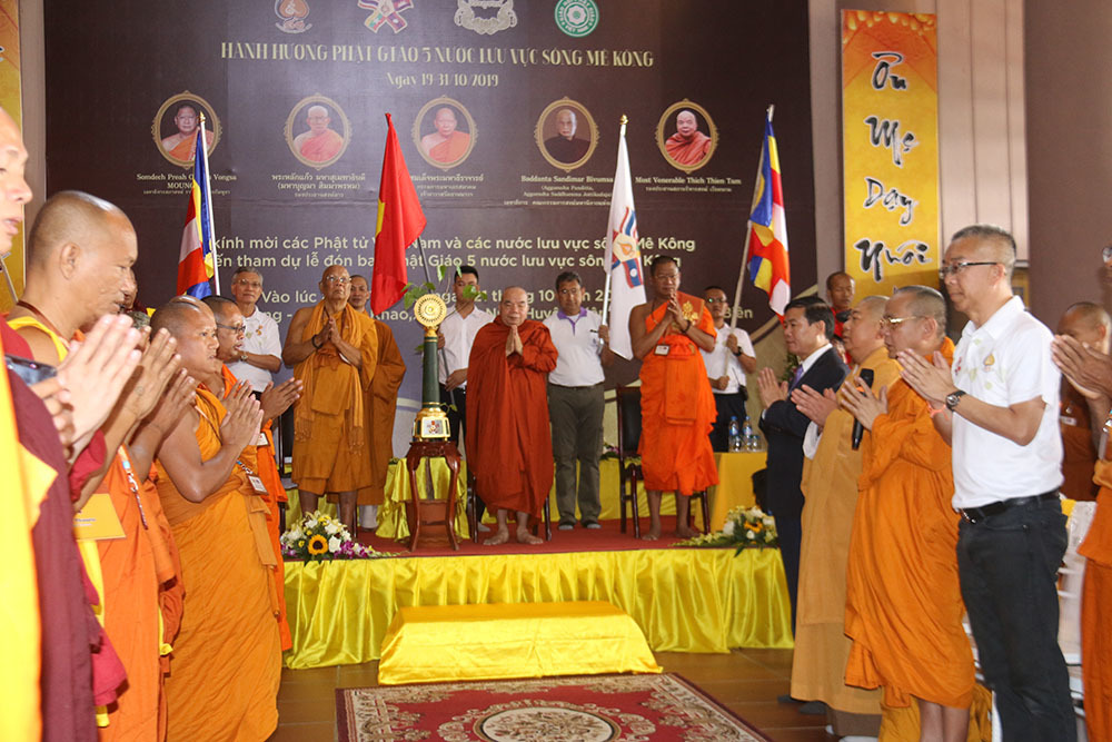Điện Biên: Đoàn Phật giáo hành hương 5 quốc gia tới Việt Nam