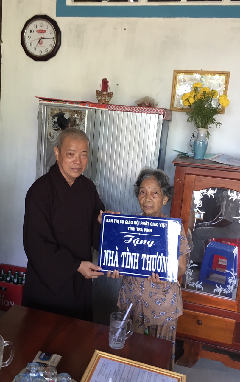 Trà Vinh: Phật giáo tỉnh bàn giao 02 căn nhà tình thương tại xã Thanh Mỹ, huyện Châu Thành