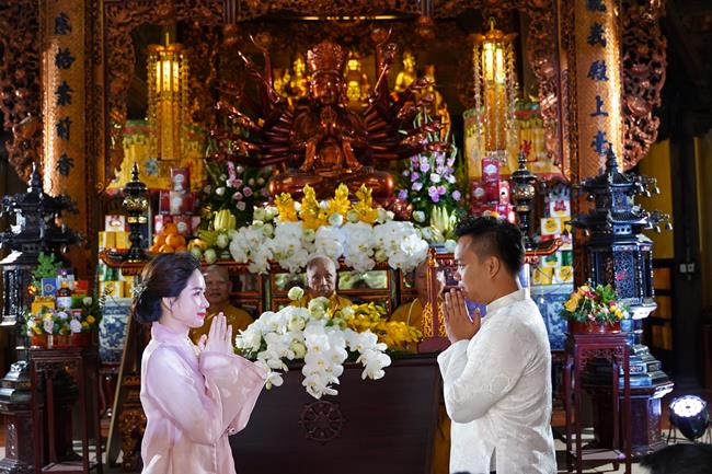 Hà Nội: Lễ hằng thuận tại chùa Vạn Phúc